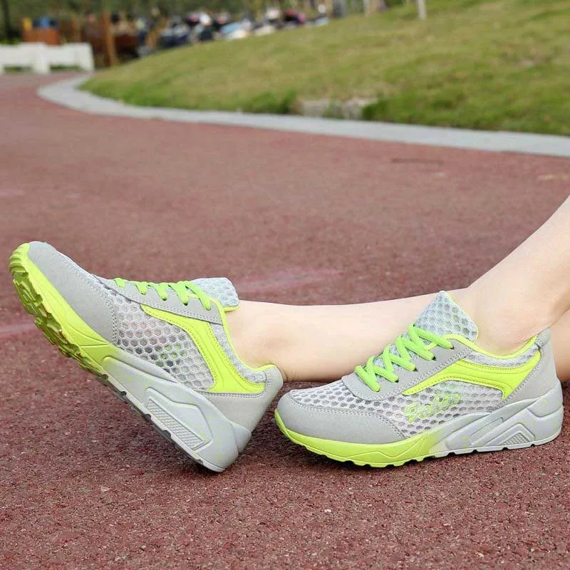 Женские сетчатые кроссовки VTOTA легкие розовые повседневные туфли на танкетке для