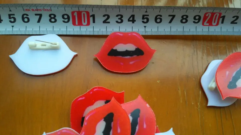 1 шт. акриловый значок в виде красных губ|badge addicts|badge makingbadge box |