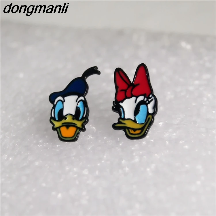 P319 dongmanli новые 1 пары Дональд Дак и серьги в виде ромашек мультфильм для женщин, девочек, детей, прекрасные подарки