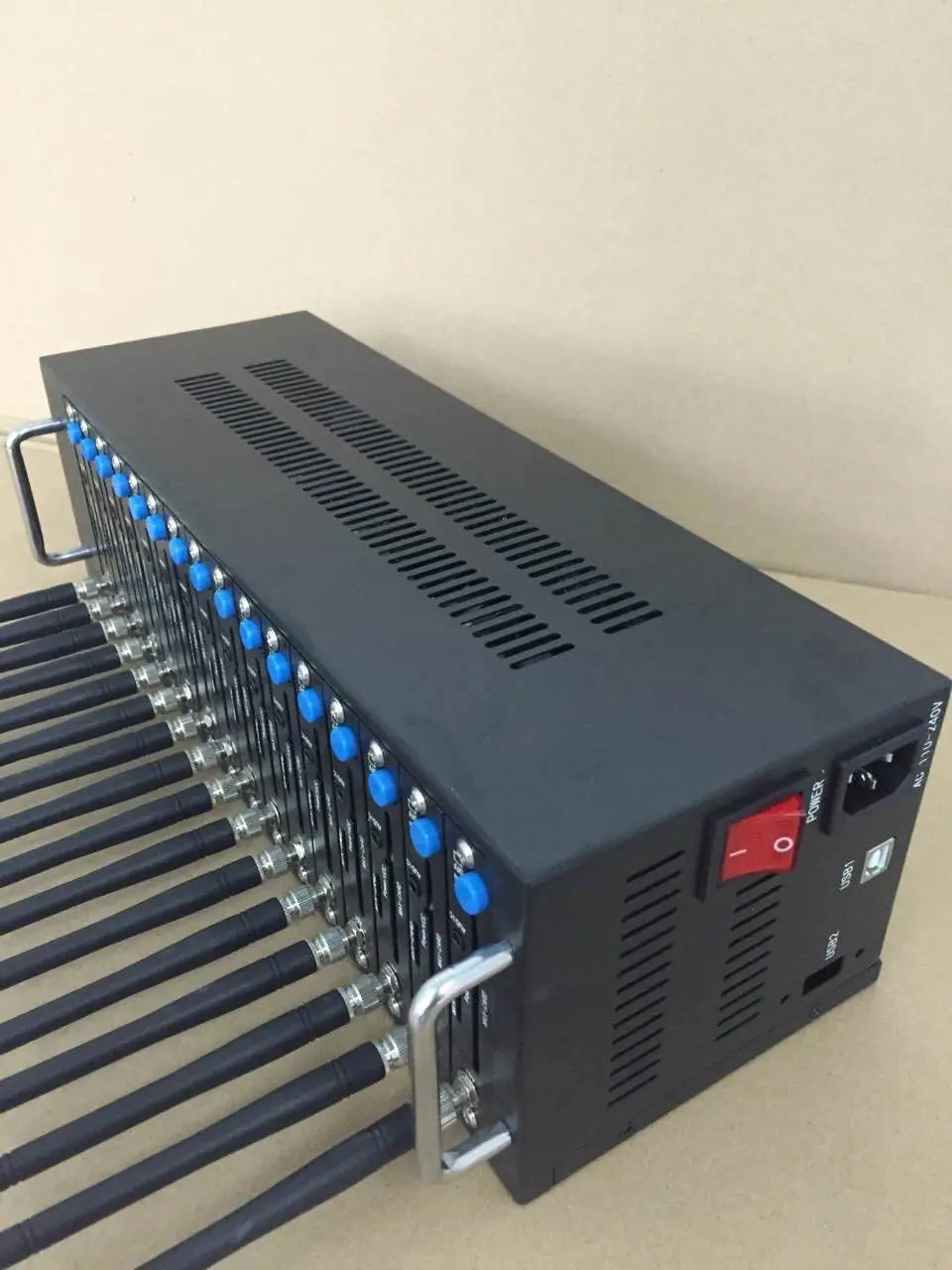 Бесплатная доставка avecom пул usb модемов 16 портов Q2403|pool heat pump prices|pool mp3pool switch |