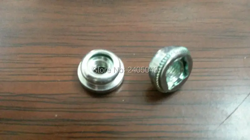 Плавающие самоблокирующиеся гайки LAC 632 2 нержавеющая сталь стандарт PEM в наличии