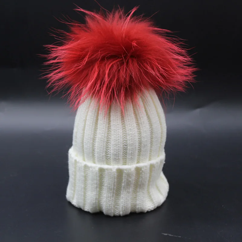 Детская зимняя шапка FURANDOWN детская разноцветная с помпоном из натурального меха