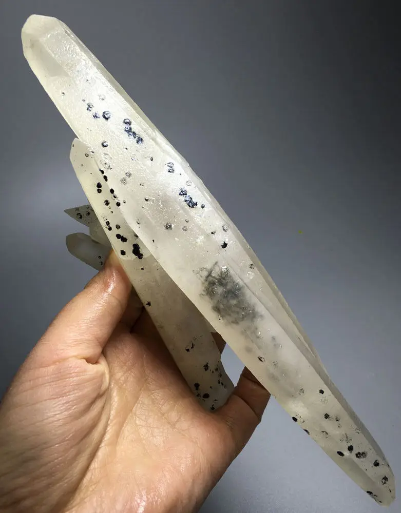 456g 225MM NATURAL WHITE QUARTZ CRYSTAL WAND POINT Healing FORM Inner Mongolia abajur | Дом и сад