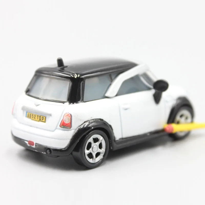 Pixar Cars 2 милые Mini Cooper Молния Маккуин 1:55 Весы Diecast металлического сплава Modle