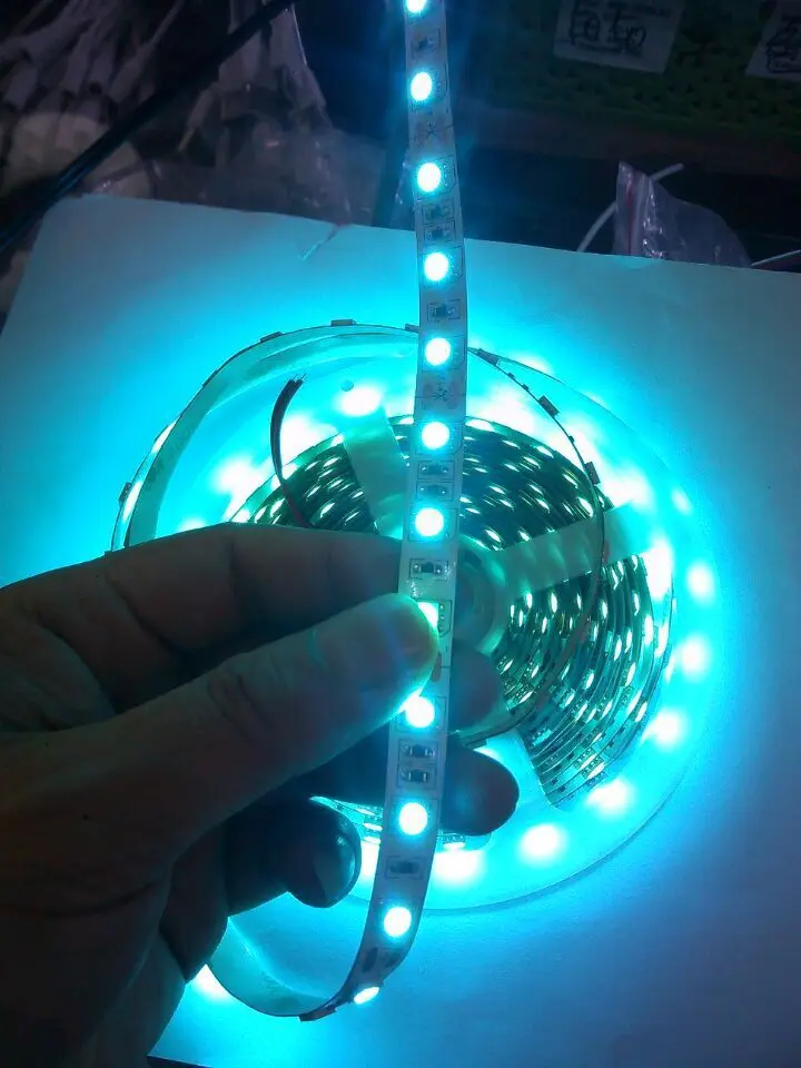 

Free shipping 16.4ft 5m/reel ,14.4W/M IP20, Ice Blue, SMD5050 LED Flex Strip noWarterproof 12V(60 LED/m)