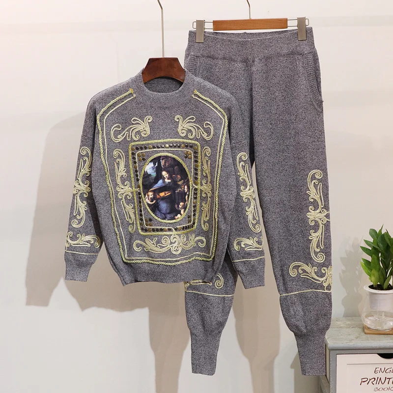 Женский трикотажный костюм ALPHALMODA с тяжелой вышивкой и бисером европейский стиль