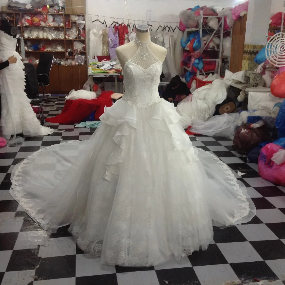 Роскошные бальное платье торжественные платья 2017 собор Поезд Бисероплетение лиф