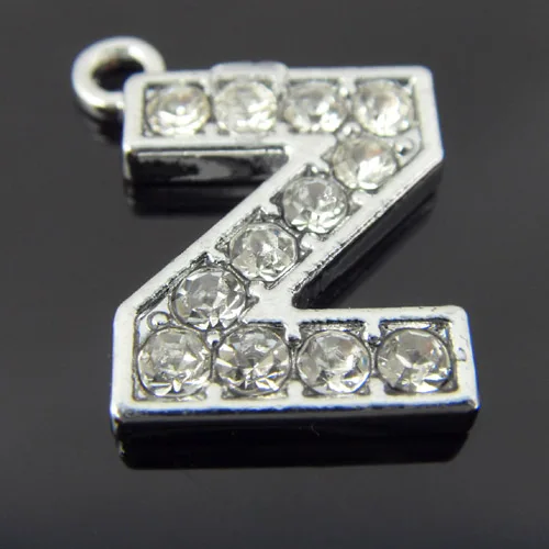 Модные ювелирные изделия сделать в стиле хип-хоп очаровательными буковками