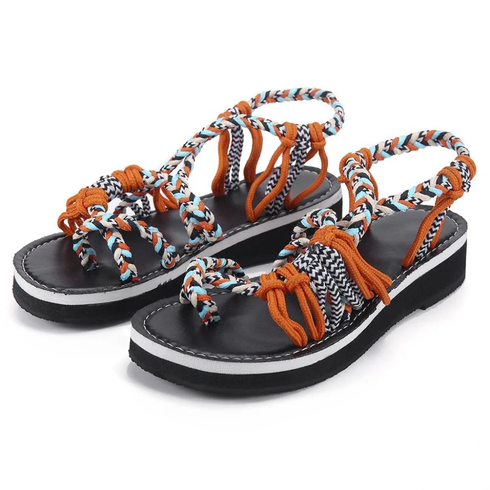 Новинка весна-лето 2019 разноцветные сандалии с завязками пляжные на плоской