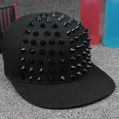 Шипами заклепки ногтей ручной работы змеиной кожи роскошные брендовые Snapback для женщин мужчин белый черный новинка бейсболка Шляпы - Цвет: 13