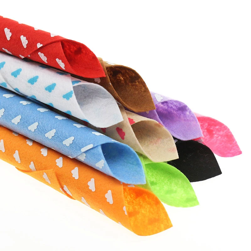 Ткань с принтом в виде облаков 30х30см для рукоделия из нетканого материала 10