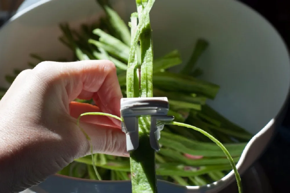 Креативная зеленая зернистая фотография|slicer cutter|vegetable slicer cutterbean cutter |