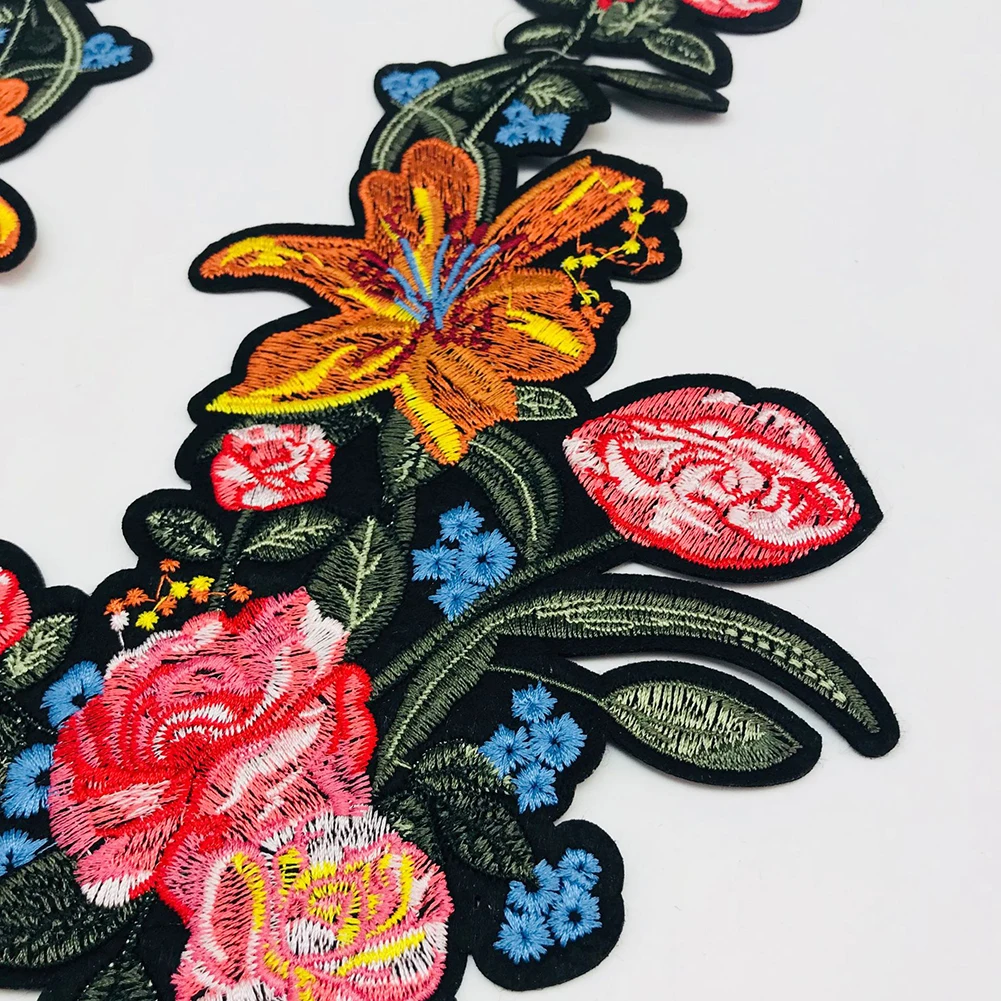 

2Pcs Flower Rose Embroidered Iron on Patch Clothes Applique Sticker Decoration Fashion