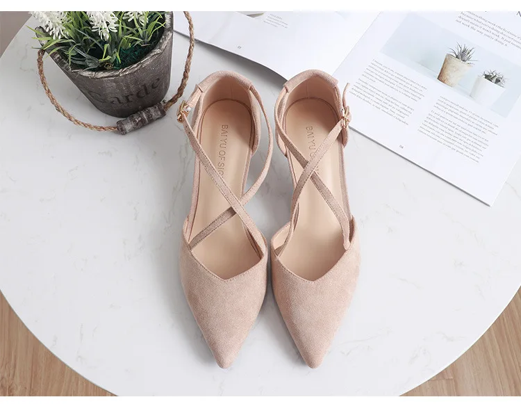 Женские туфли на каблуке № 5 см новые женские без шнуровки с котятами для осени 2018