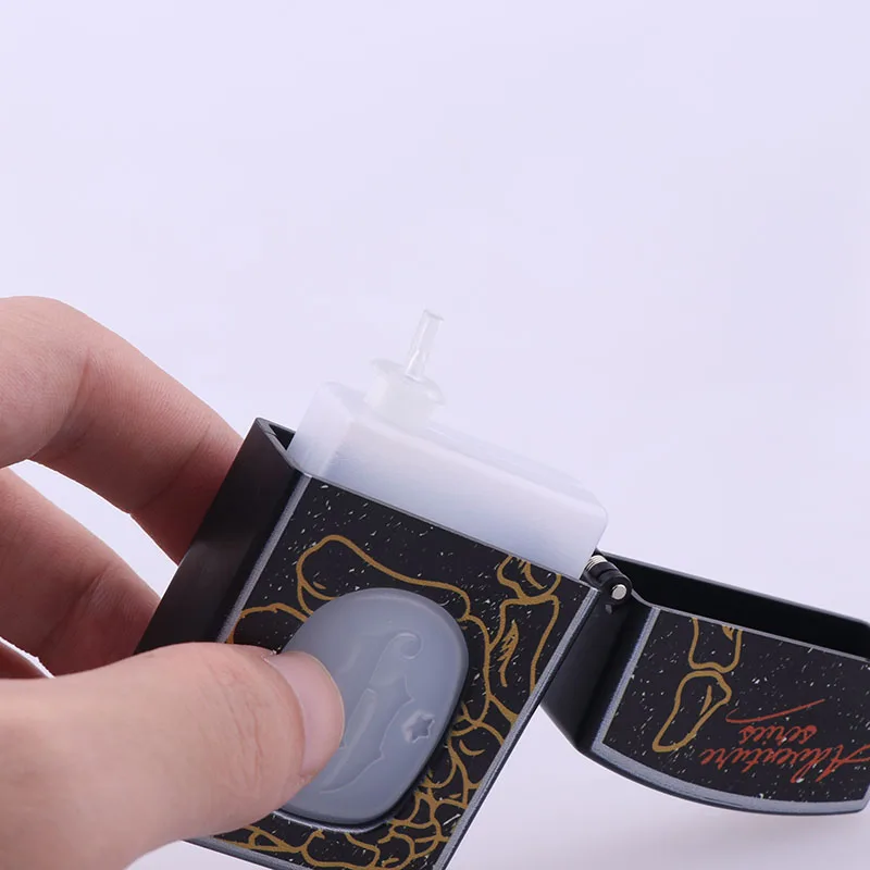 XFKM переносной 2017 маленькая борода мальчик Зажигалка стиль пластик 20 мл 30 коробка