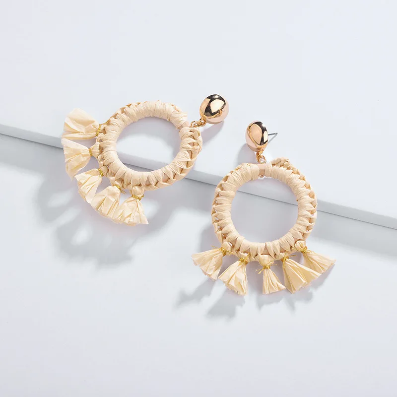 Модные кремовые цветные плетеные серьги подвески ручной работы с кисточками из