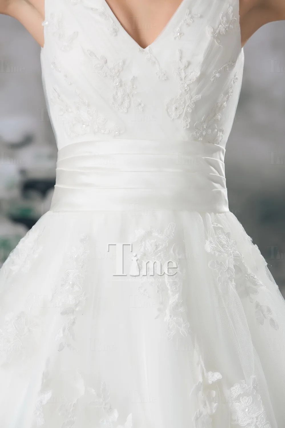 Ball Gown V-neck Court Train Ruched/Draped Net Wedding Dress free shipping 2014 WD901019 | Свадьбы и торжества