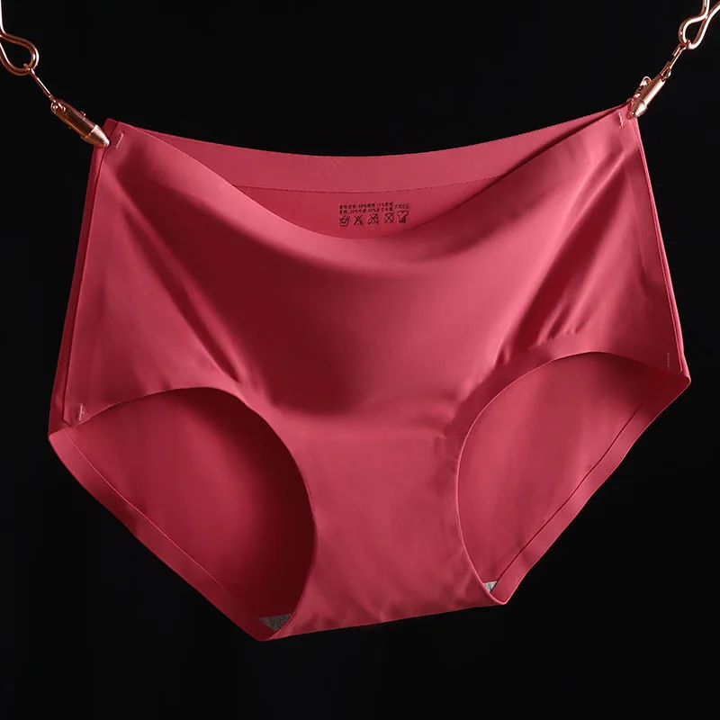 

Fashion Women's Panties Ice Silk Cool Refreshing Seamless Underwear Triangle Big Yards Female Briefs