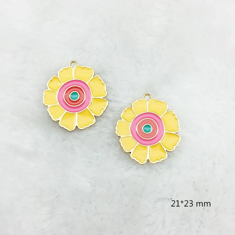 Sun flower yellow 10 шт./лот цветы эмали Подвески Daisy солнца золото розовый цветок тон металлический сплав, кулон, браслет серьги аксессуары и украшения для волос YZ118 - Окраска металла: Sun flower yellow