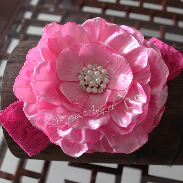 Большой розовый шелковистый тканевый цветок ручной работы со стразами и