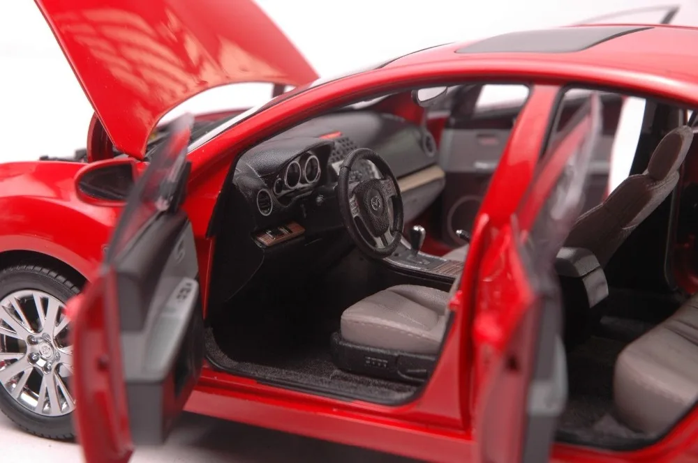 1:18 литья под давлением модель для Mazda 6 Ruiyi красный Седан сплав игрушечный автомобиль миниатюрная коллекция подарок