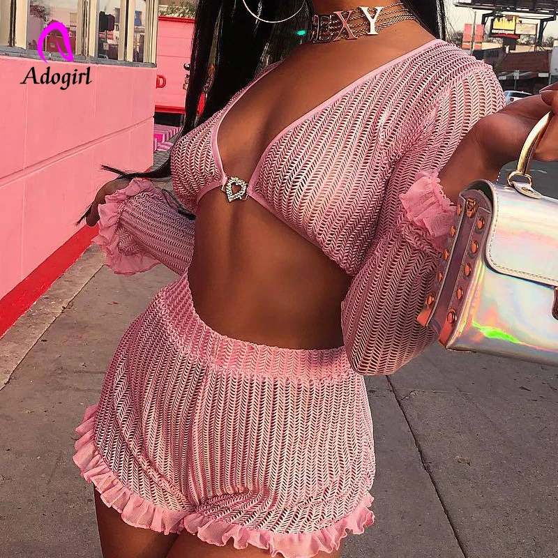 Женский комплект с розовыми шортами ТРИКОТАЖНЫЙ УКОРОЧЕННЫЙ ТОП оборками и