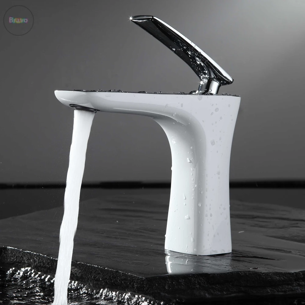 Смеситель для раковины смеситель ванной комнаты в современном стиле на бортике с