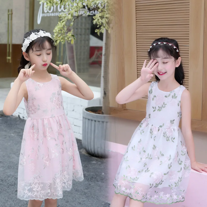 Летнее платье для девочек лето 2019 принцессы без рукавов Цветочная вышивка с