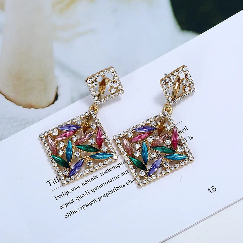 Nihaojewelry темперамент Полые Геометрический Длинные Висячие серьги красочные