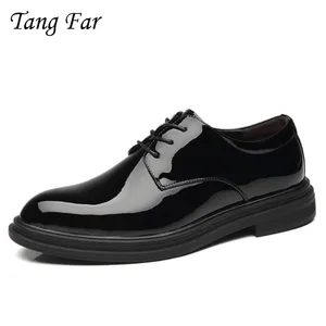 Мужские деловые туфли в стиле ретро, туфли-оксфорды из лакированной кожи с острым носком, мужские свадебные туфли, мужские мокасины