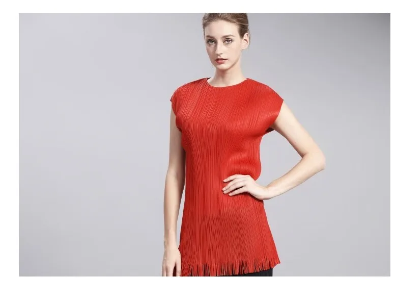 Женская футболка с круглым вырезом цветочным принтом | одежда