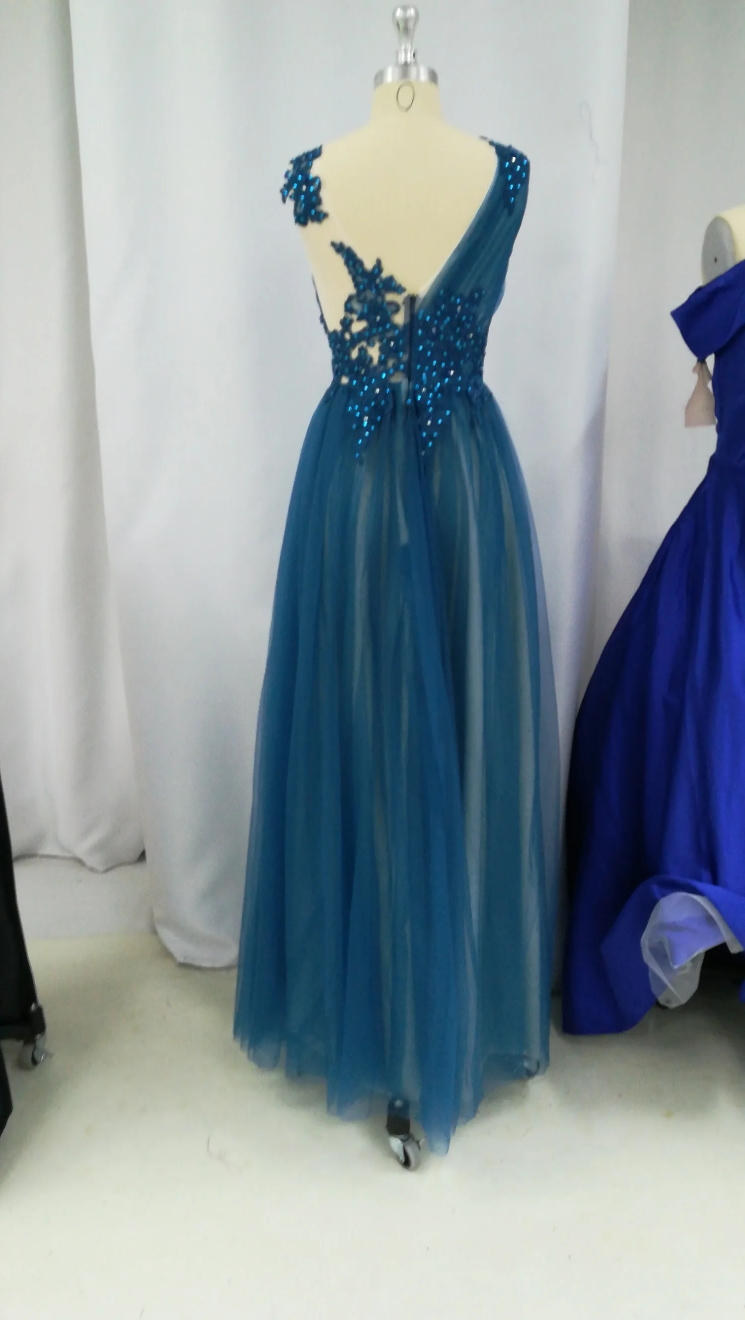 Сексуальное вечернее платье с V образным вырезом Длинные вечерние платья из