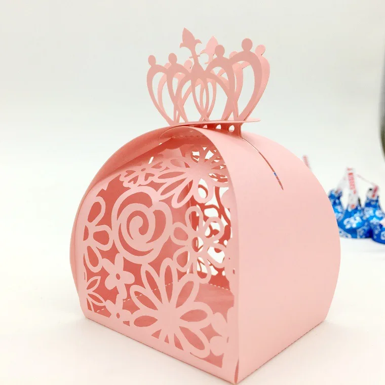 

100 pieces of creative European-style wedding candy boxes hollow candy boxes presented candy boxes
