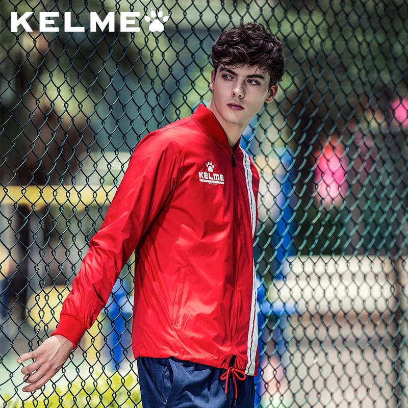 Kelme футбольный тренировочный костюм куртка осенняя и зимняя ветрозащитная Водонепроницаемая теплая Модная спортивная куртка для отдыха 3881206