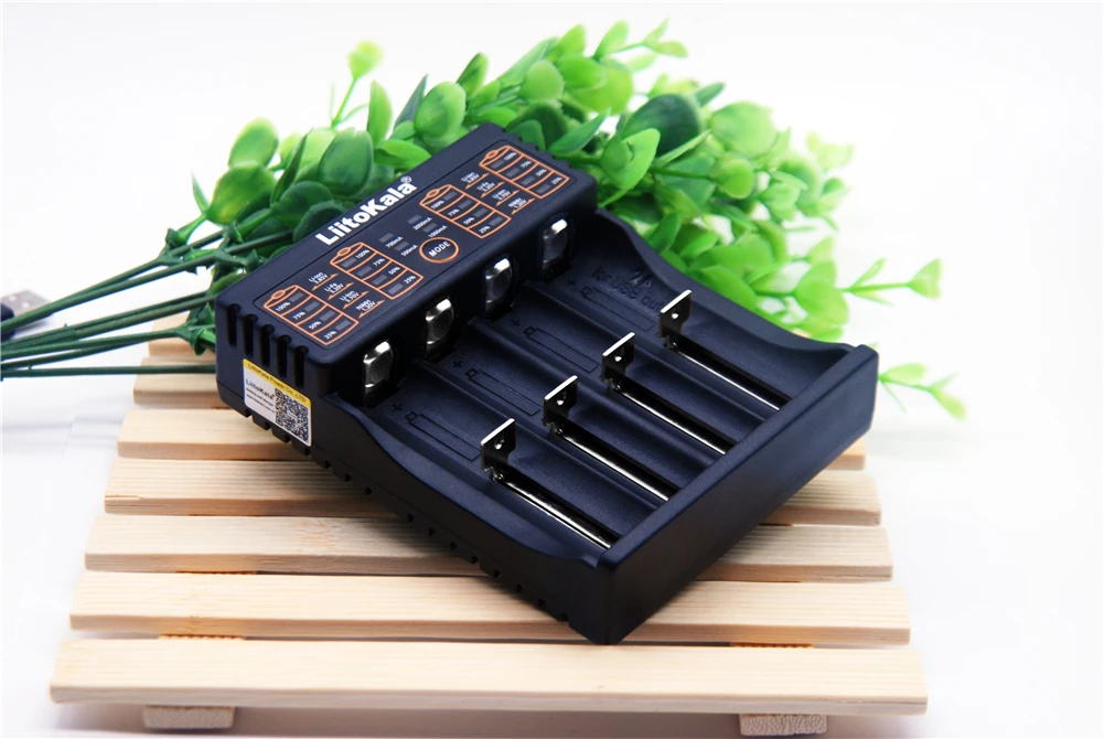 Liitokala Lii-402 18650 Батарея Зарядное устройство для 26650 16340 RCR123 14500 LiFePO4 1.2 В Ni-MH Ni-Cd Rechareable Батарея lii402