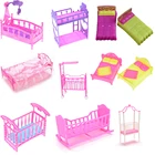 1 шт., модная пластиковая кровать, мебель для спальни, кукольный домик для девочек, розовый, желтый или фиолетовый, подарок на день рождения для девочек