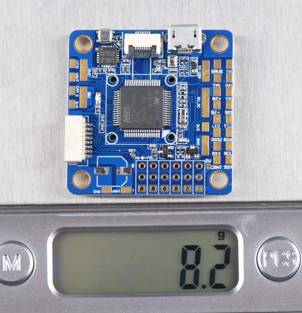 Контроллер полета Betaflight AIO F4 V6 OSD STM32 F405 5x UARTs 30,5x30,5 мм для радиоуправляемого дрона