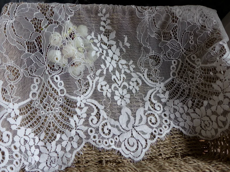 Новое прибытие Chantilly Цветочная Свадебная кружевная отделка французские ресницы