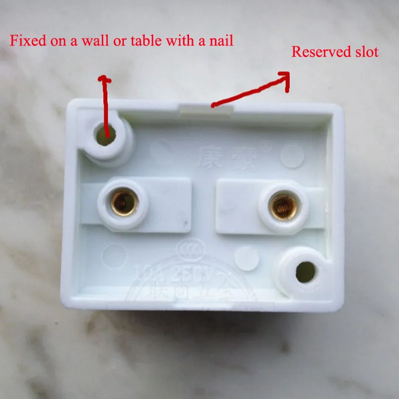 Электрическая настенная розетка 2 круглых отверстия для поверхностного монтажа