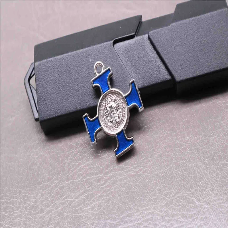 Небольшой религиозный Крест Святого Бенедикта XVI медаль Иисуса Христианские