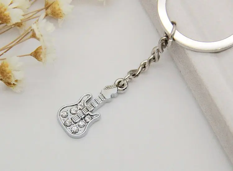 Бесплатная доставка сплав гитара музыкальные нотки для влюбленных брелки