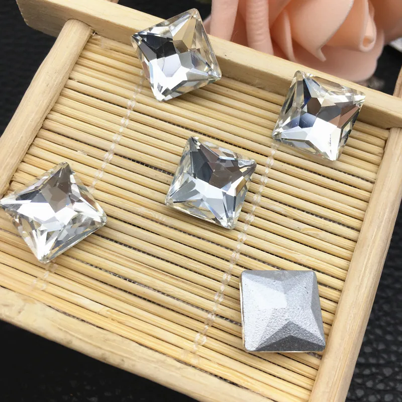 

High Grade! White Square Pointeback Glass Crystal Rhinestones Applique DIY Headpiece Jewelry/Phone DIY/Clothing Accessories