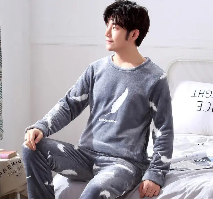 Fashion Brand Luxury Winter Pajamas Men Sleepwear Thick Warm Coral Fleece Mens Pajama Set Male Nightwear Leisure Home Clothing