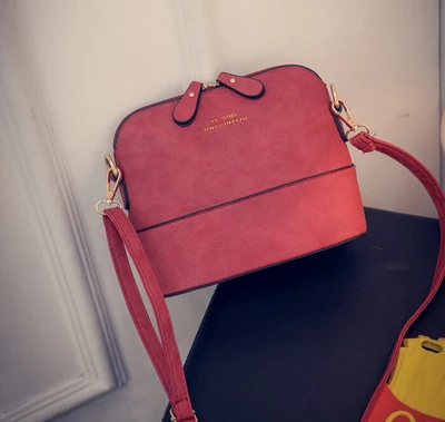 Женская сумка через плечо дамская сумочка маленькая мессенджер повседневный