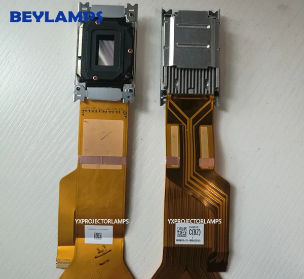 

Original Projector LCD Panel / Single LCD PANEL SXRD851 Green / Blue / Red SXRD851 LCD Fit To VPL-VW600 / VPL-VW500 Projectors