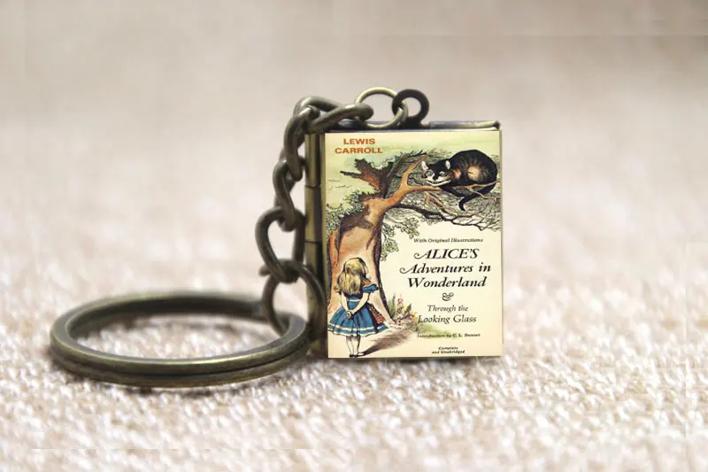 Приключения Алисы в книга-страна чудес медальон ожерелье брелок серебро и бронза