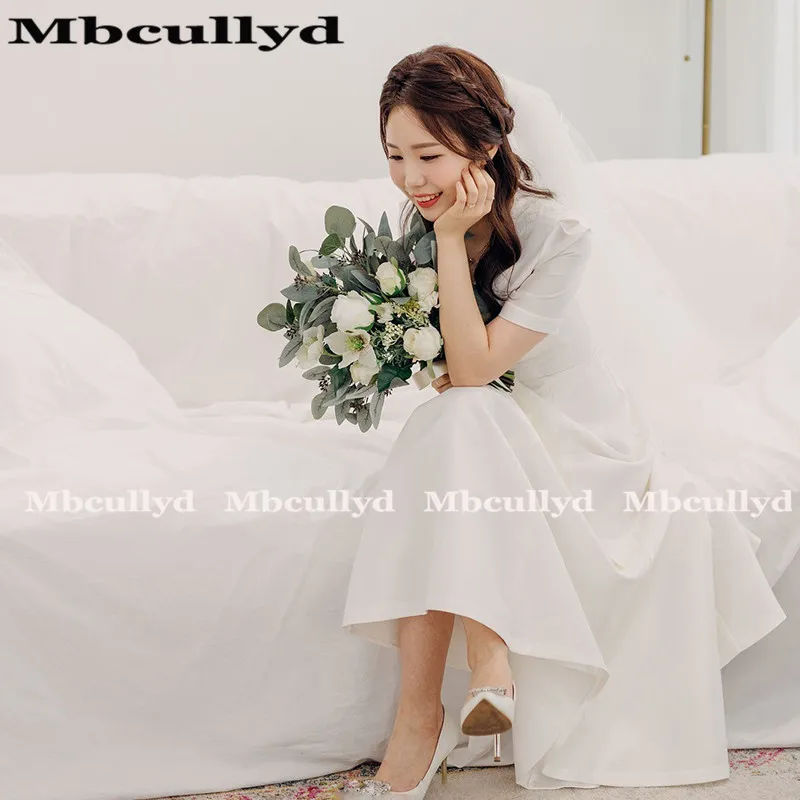 Свадебное платье с коротким рукавом Mbcullyd роскошное атласное длиной ниже колена
