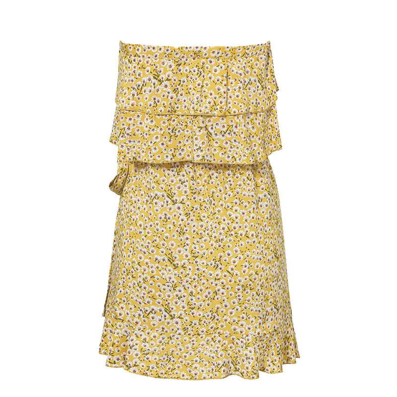 Желтое плиссированное платье с цветочным принтом женское без бретелек вечернее