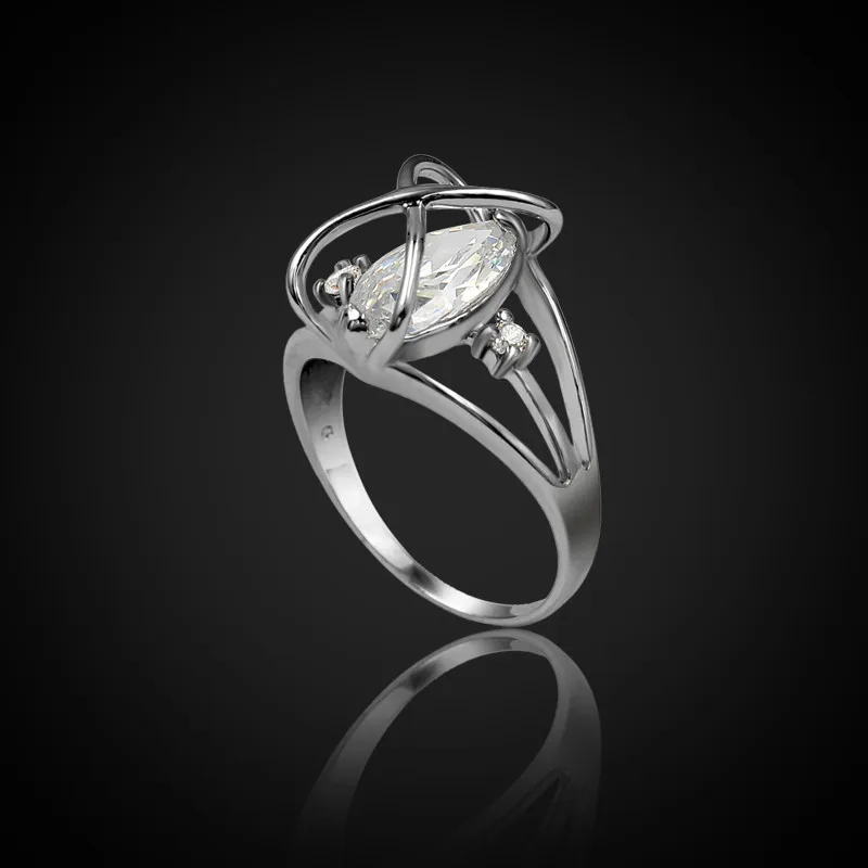 

Silver Color Punk Vintage White Clear Crystal CZ Wedding Ring for Woman