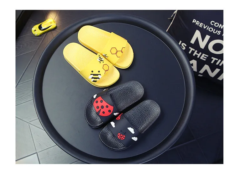 Kids Slippers For Girls Cartoon Ladybugs Beach Flip Flops Boys Soft Pvc Shoes Cute Insect Slippers Children Summer Flat Slides